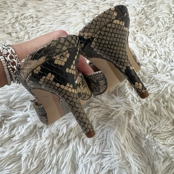 Sam Edelman Janessa Buckle Front Snakeskin Pointed Toe Mule - Size 7 - new - Picture 5 of 9